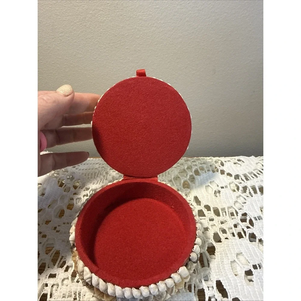 Vintage Seashell Round Trinket Jewelry Treasure Box Lid Beach Coastal
